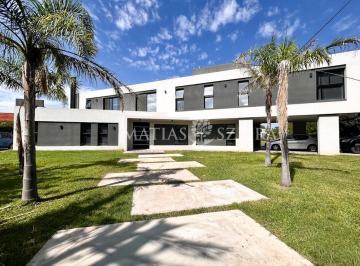Casa · 350m² · 5 Ambientes · 4 Cocheras · Casa en Venta en Haras San Pablo