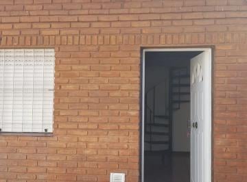 Departamento en Alquiler de 2 ambientes Merlo · Dueño Alquila Amplio Dpto con Techo de Tejas