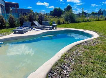 Casa · 180m² · 5 Ambientes · 4 Cocheras · Venta Casa 5 Ambientes con Pileta y Cochera Medal Country Pilar
