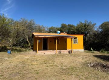 Casa · 65m² · 2 Ambientes · 1 Cochera · Hermosa Casa con Unas Vistas Espectaculares en Alquiler!