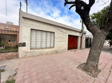 Foto · Casa Más Departamento - Exc Estado - B. Altamira