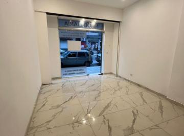 Local comercial de 3 ambientes Alquiler $ 1.200.000 · Dueño Directo Alquiler Local Comercial Totalmente Reciclado 24 Meses