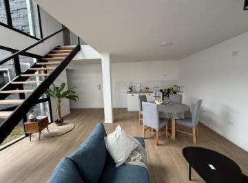 PH · 84m² · 3 Ambientes · PH Tipo Loft de 2 Dorm. en Venta. La Plata.
