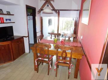 PH · 148m² · 3 Ambientes · PH en Venta - 2 Dorm. 1 Baño - 183 m² - Chascomús