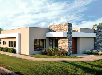 Casa · 134m² · 5 Ambientes · 2 Cocheras · Casa en Barrio La Quebrada