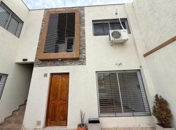 Departamento · 65m² · 3 Ambientes · 1 Cochera · Departamento a La Venta