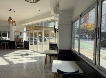 Local comercial · 171m² · Alquiler Local en Esquina de 171 m² Totales con Subsuelo