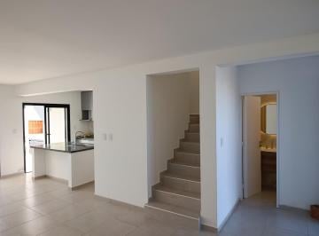 Casa · 290m² · 5 Ambientes · Venta Duplex en Brisas de Manantiales 3 Dorm.