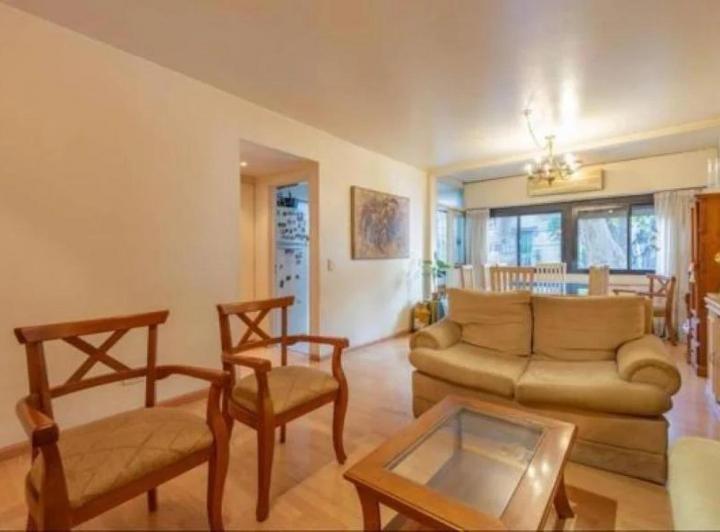 Departamento en Venta - 2 Dorm. 2 Baños - Colegiales