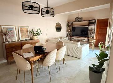Casa · 150m² · 4 Ambientes · Alquiler Casa 3 Dorm. Barrio Alberdi