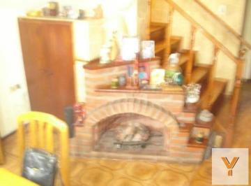 Casa · 230m² · 4 Ambientes · 1 Cochera · Casa en Venta - 3 Dorm. 3 Baños - 338 m² - Quilmes