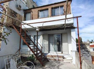 Casa · 98m² · 6 Ambientes · Casa - San Martin