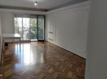 Departamento de 4 ambientes, Recoleta · Excelente Departamento de 4 Amb Más Dependencia!