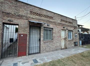 PH · 51m² · 3 Ambientes · Alquiler de PH 3 Amb. con Jardin en Ituzaingo