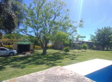 Casa · 171m² · 4 Ambientes · 3 Cocheras · Casa 3 Dorm y Pile con Gran Terreno