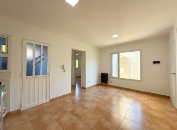 Departamento · 34m² · 2 Ambientes · 1 Cochera · Venta Departamento un Dormitorio en Planta Baja