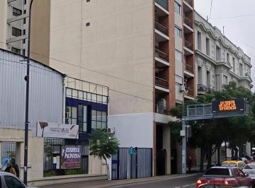 Local comercial · 176m² · Local en Alquiler, Monserrat