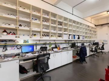Depósito · 758m² · Alquiler Galpon Laboratorio y Oficinas V. Martelli