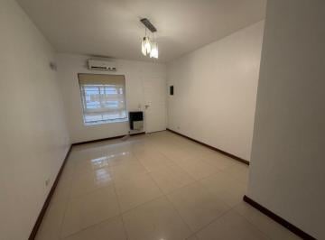 PH de 3 ambientes, Quilmes · Duplex 3 Ambientes C/patio y Cochera - Bernal Oeste, V. Bueno Al 100