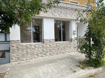 Casa · 107m² · 4 Ambientes · Casa en Venta - 3 Dorm. 2 Baños - 262 m² - Uruguay