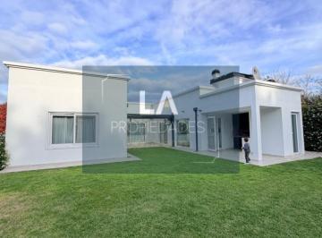 Campo · 220m² · 5 Ambientes · Rumenco Alquiler 24 Meses