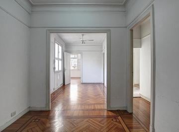 Departamento · 81m² · 4 Ambientes · Alquiler 3 Ambientes Luminoso Al Frente Apto Profesional Balvanera