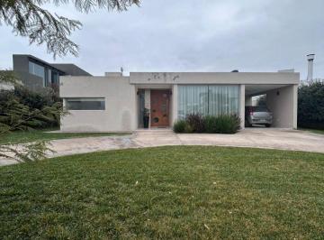 Casa de 6 ambientes, Bahía Blanca · Barrio Privado La Reserva - Casa en Venta