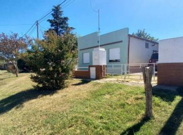 Casa de 5 ambientes, Tornquist · Venta Casa Dos Dorm. Saldungaray