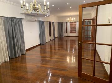 Casa · 450m² · 4 Dormitorios · 2 Cocheras · Casa - Barrancas de San Isidro