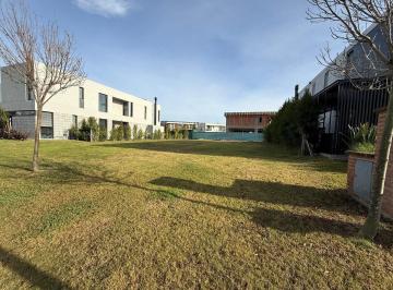 Terreno · 522m² · Terreno Lote en Venta en Carpinchos, Nordelta, Tigre