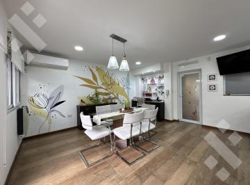 Casa · 218m² · 8 Ambientes · Venta: Casa en PH 4 Dorm. Quincho - B° Las Viñas - Cipolletti (Rn)