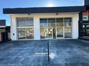 Local comercial · 204m² · 3 Ambientes · Local en Alquiler Anual Sobre Av San Martín en Villa Carlos Paz