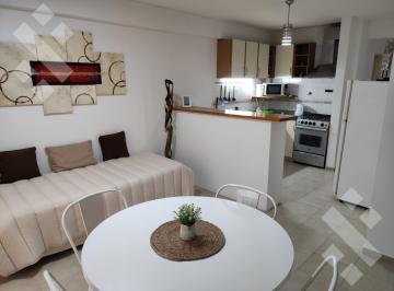 Departamento · 45m² · 3 Ambientes · Alquiler Departamento 1 Dormitorio. Rioja Al 1100. Neuquen Capital