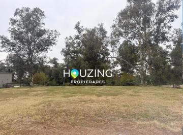 Terreno · 1477m² · Lote Plano de 1482 m² en Praderas de San Lorenzo