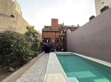 Casa de 7 ambientes, Villa del Parque · Villa del Parque / 6 Dorm.