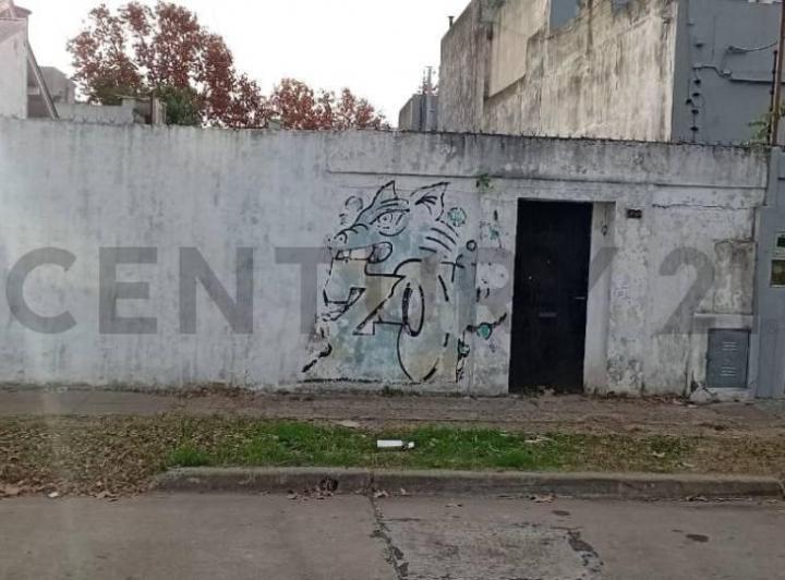 Terreno · 217m²