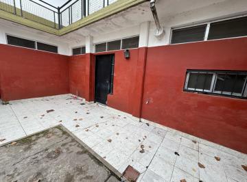 PH · 79m² · 3 Ambientes · 1 Cochera · PH en Venta José León Suarez