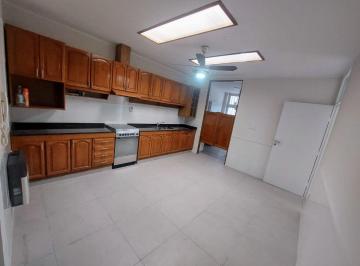 Casa de 4 ambientes, Gobernador Benegas · Alquilo Casa 3 Dorm. 2 Baños Barrio Trapiche