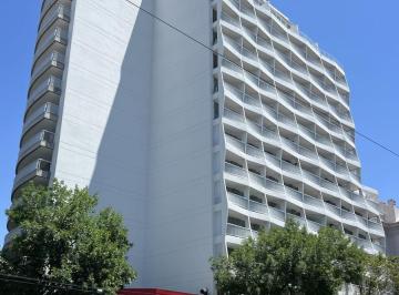Departamento · 52m² · 2 Ambientes · En Venta 2 Ambientes Dorm en Suite Vestidor Full Amenities