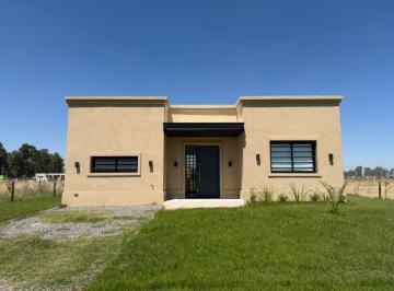 Casa de 3 ambientes, Presidente Perón · Venta de Casa a Estrenar en San Vicente, Barrio Perdices 2