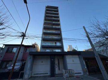 Departamento de 3 ambientes, Quilmes · Piso de Categoría 3 Ambientes en Bernal Centro