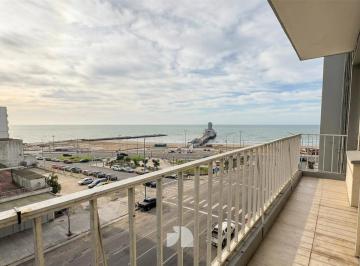 Departamento · 86m² · 4 Ambientes · Departamento 4 Ambientes con Vista Al Mar. Zona Centro.