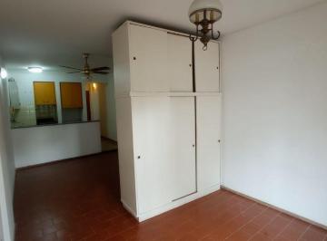 Departamento de 1 ambiente, Rosario · Alquiler | Monoambiente con Balcón Al Frente y Aire Acondicionado – 3 de Febrero 731
