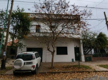 PH de 3 ambientes, Lomas de Zamora · PH Tipo Casa 1er Piso por Escalera con Cochera