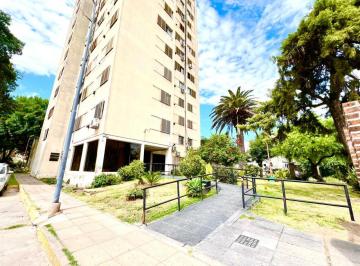 Departamento · 65m² · 4 Ambientes · 1 Cochera · Venta Departamento 4 Amb C/ Cochera - V. Tesei - Apto Credito
