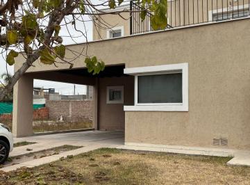 Casa de 7 ambientes, Maipú · Casa en Venta en Maipu Luzuriaga