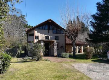 Casa · 300m² · 4 Dormitorios · Casa - Parque Las Naciones