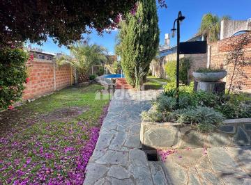 RDP-RDP-942_2 · Casa 3 Dorm. en Gambier | Lote 566 m² | Gran Fondo y Potencial