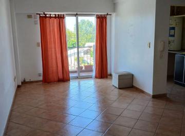 Departamento de 2 ambientes, Avellaneda · Excelente Departamento de 2 Ambientes con Cochera en Alquiler