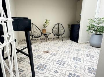 PH · 60m² · 3 Ambientes · PH en Barrio Hipodromo